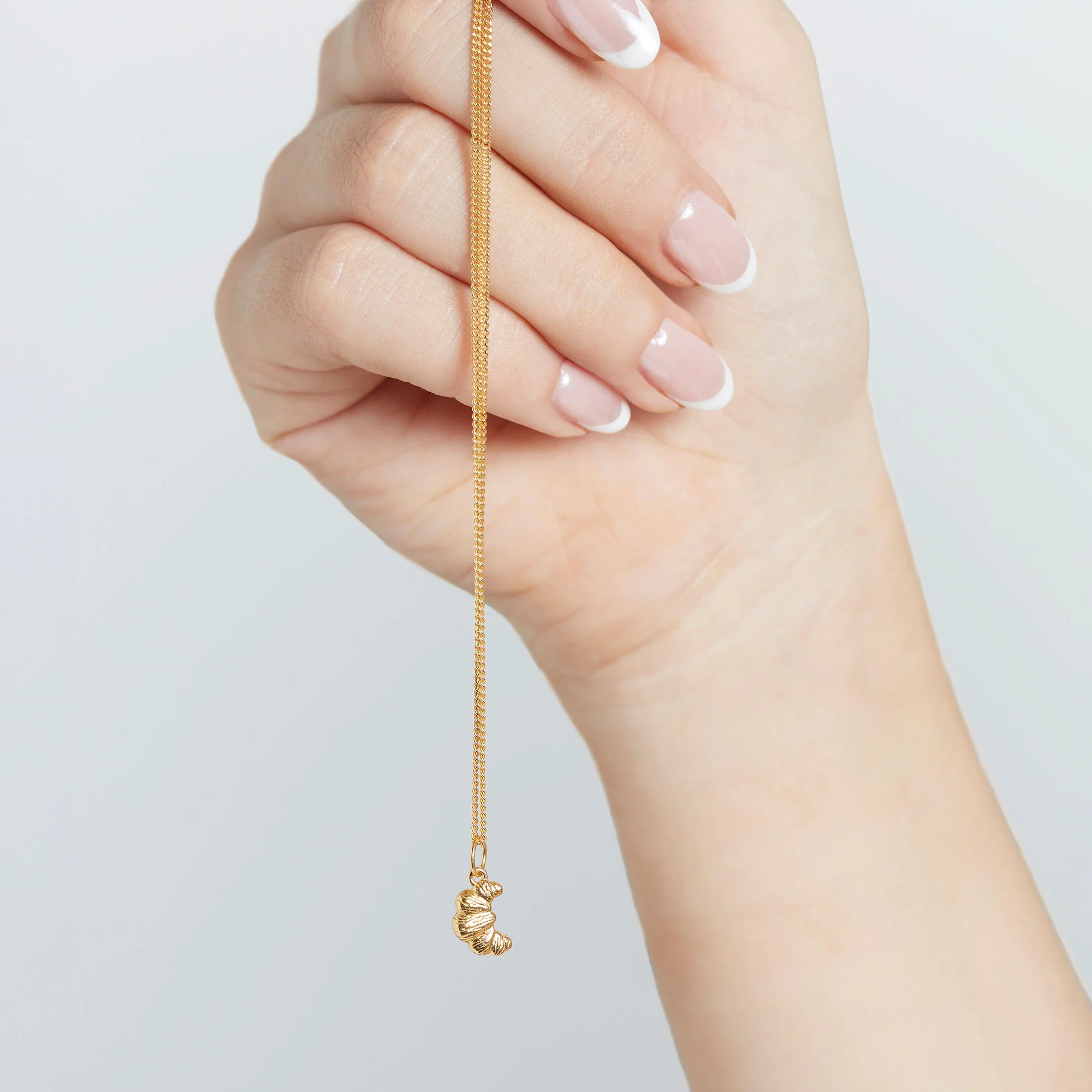 Croissant Necklace Gold - Image 3