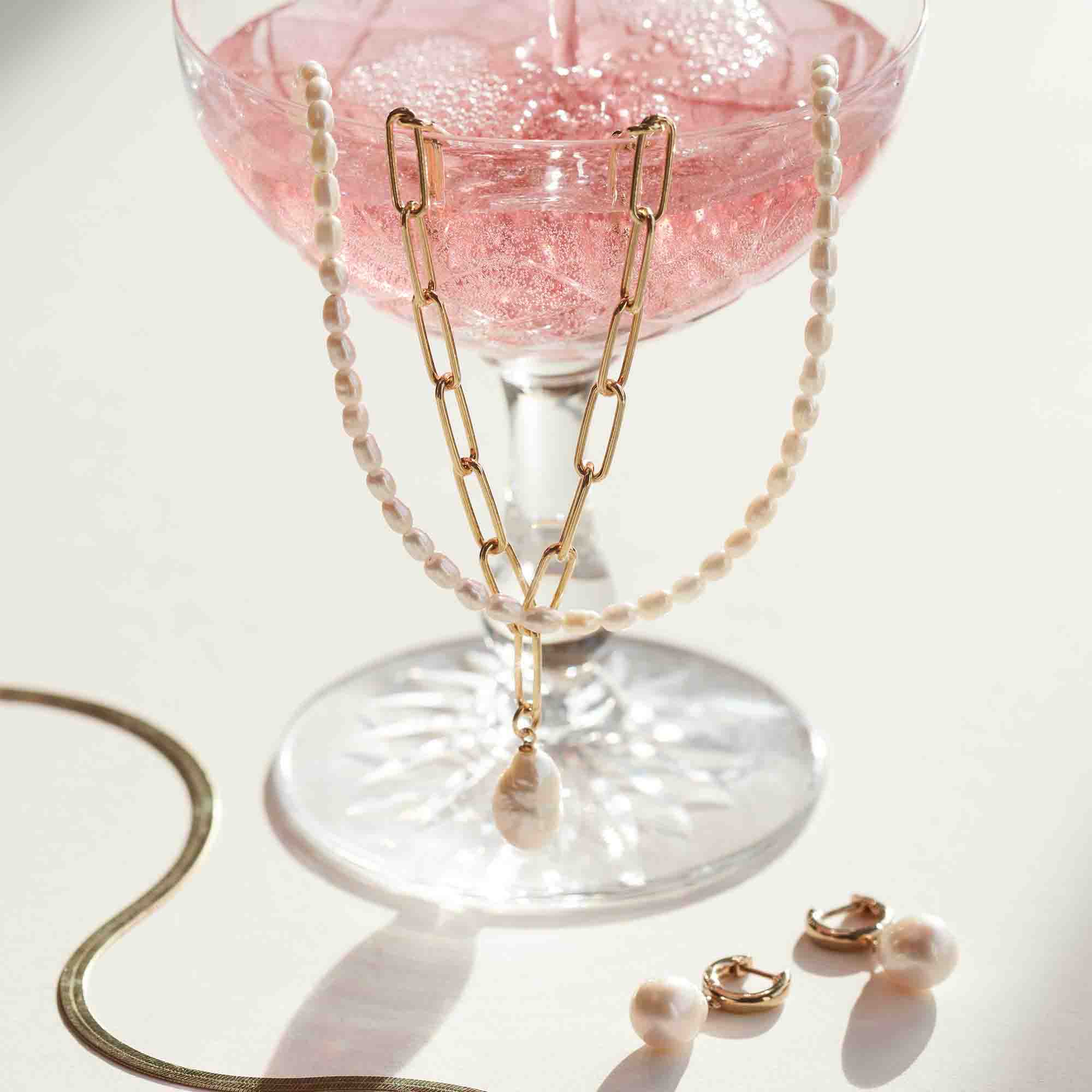 Freshwater Pearl Paperclip Necklace Gold - Image 7