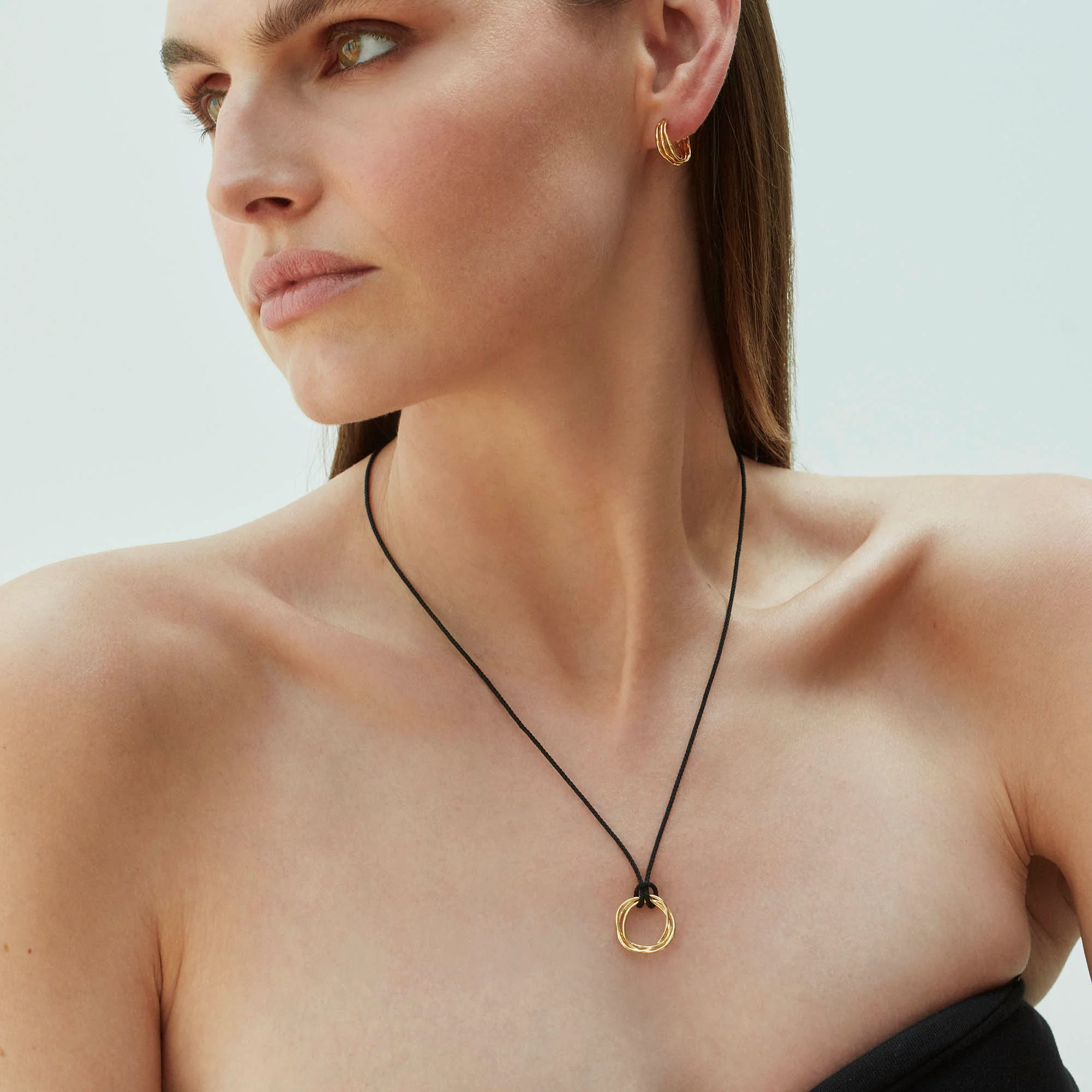 Karma Circle Cord Necklace Gold - Image 3