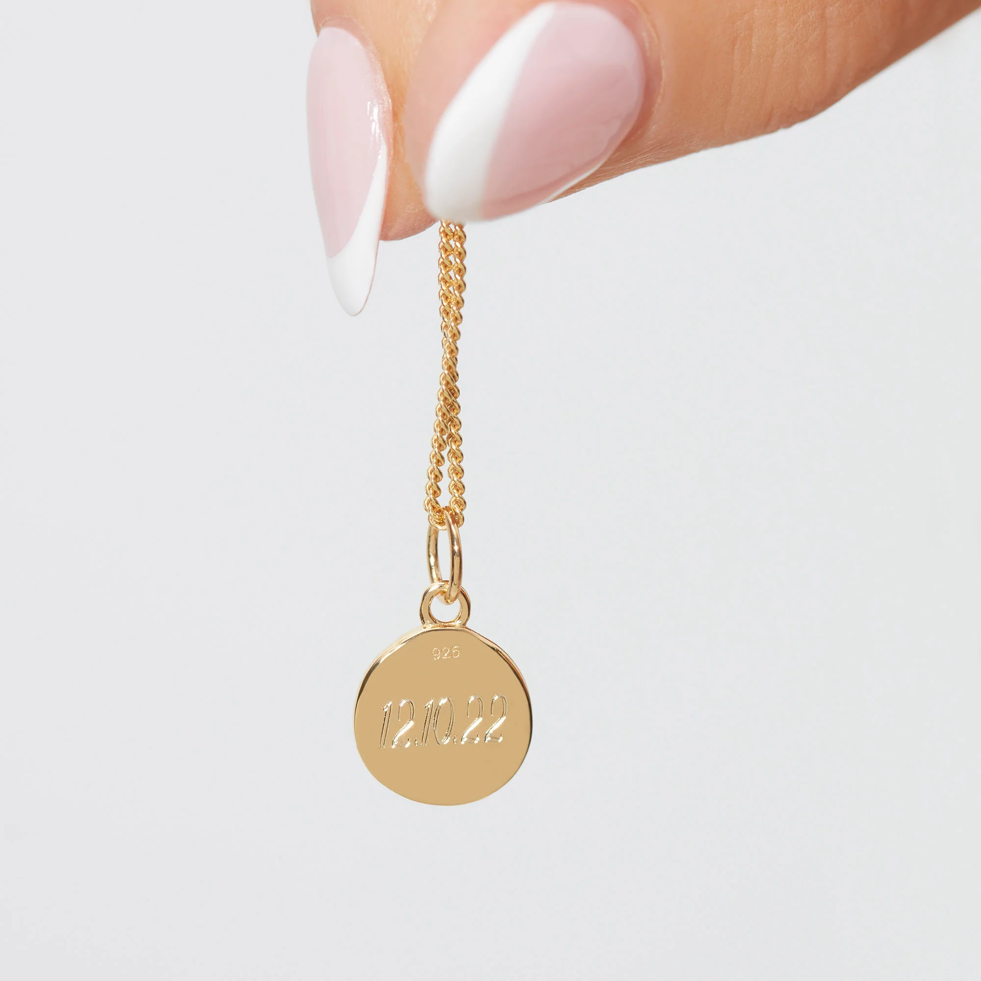 Gold Initial Disc Necklace With Curb Chain - Image 7