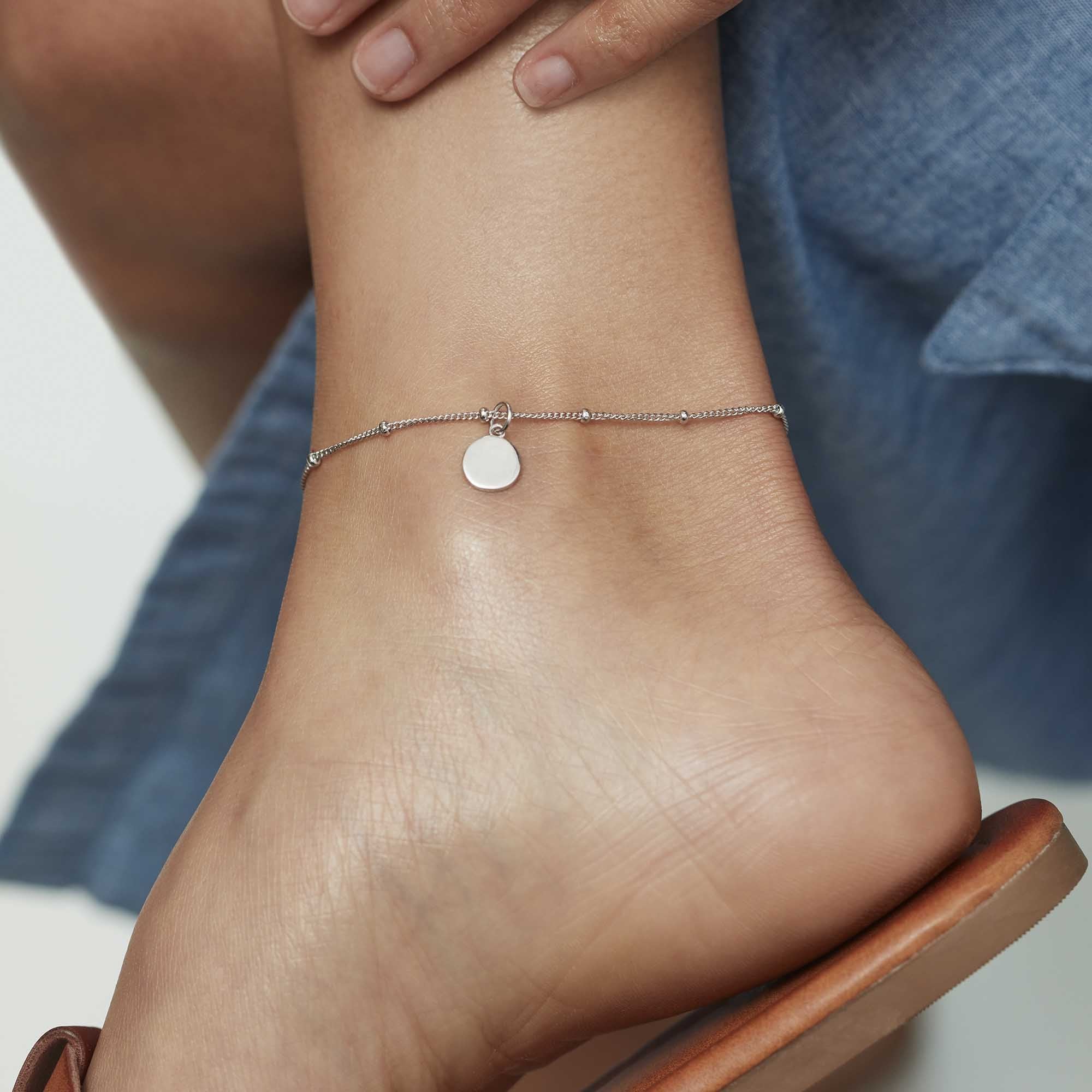Mini Disc Initial Anklet Silver - Image 4