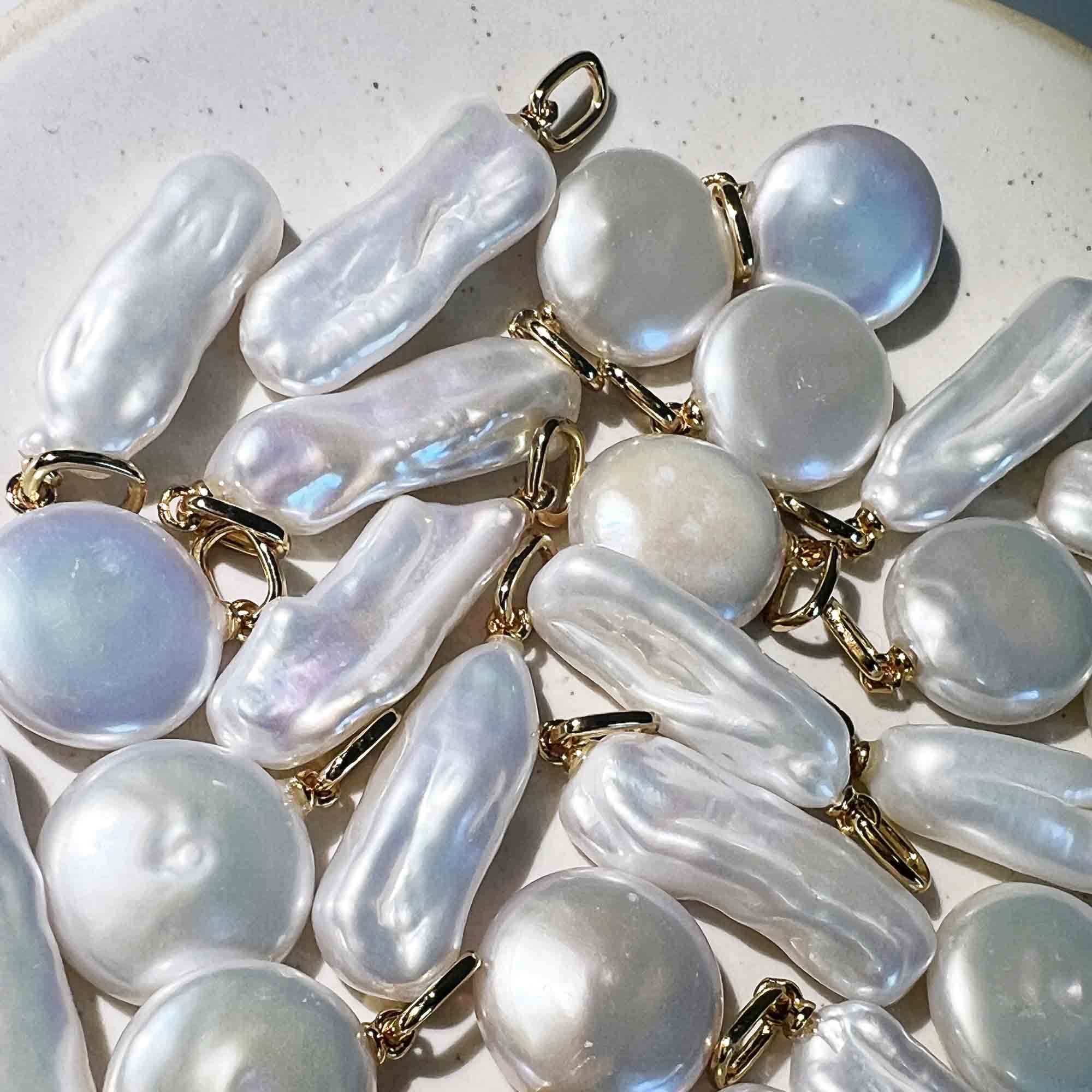 Round Pearl Pendant Silver - Image 3