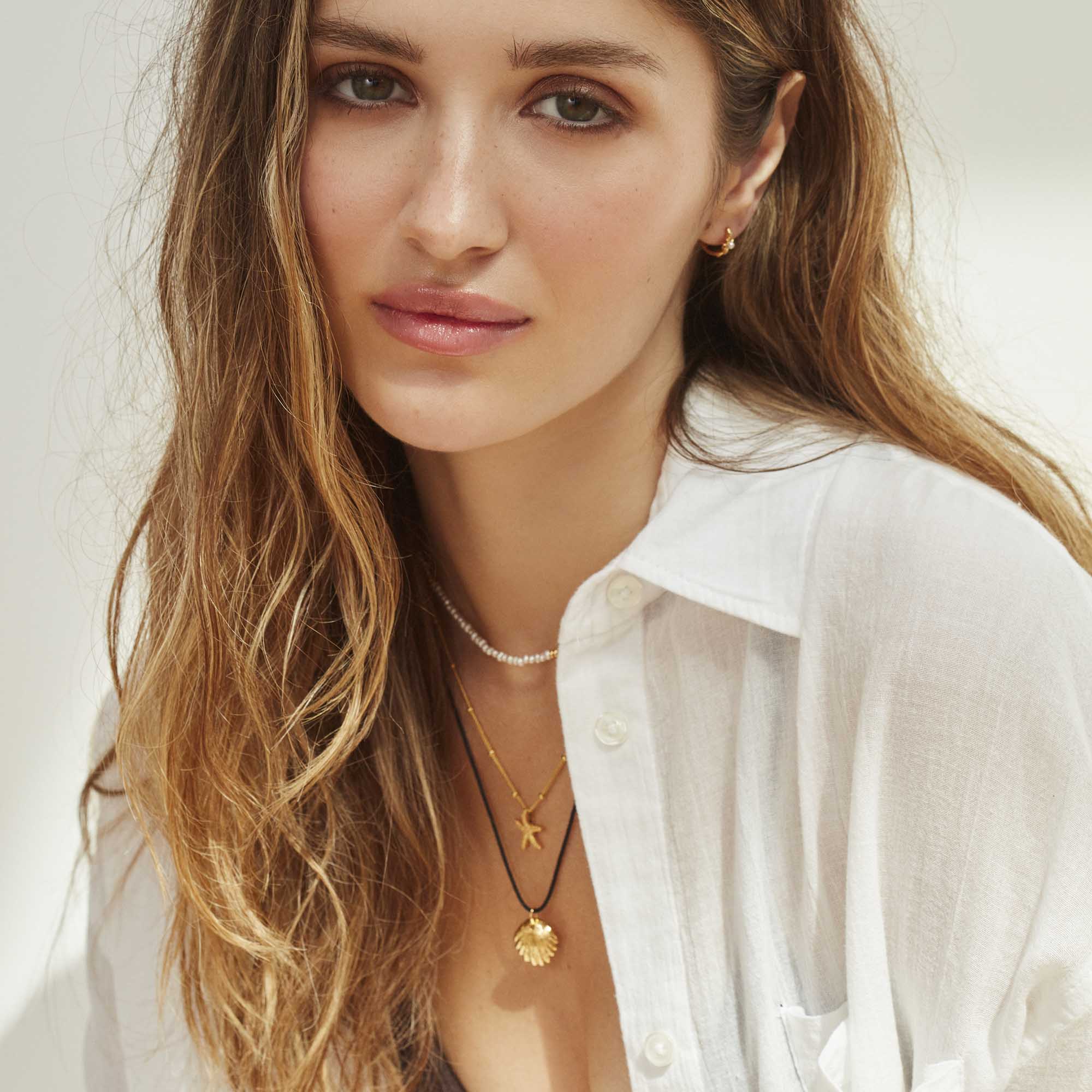 Shell Cord Necklace Silver - Image 4